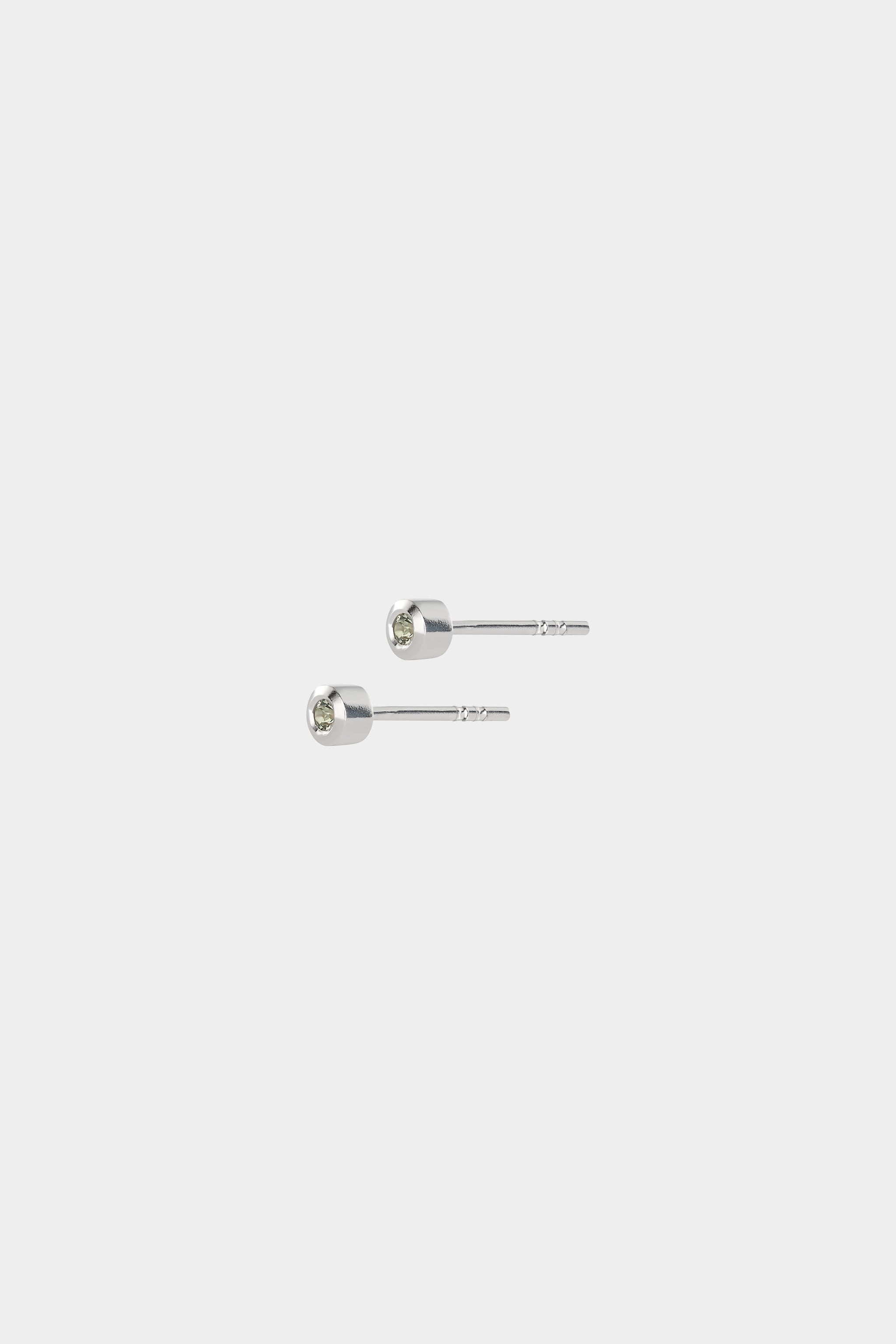 DEWDROPS AUSKARAS SU ŽALIU SAFYRU 2 MM