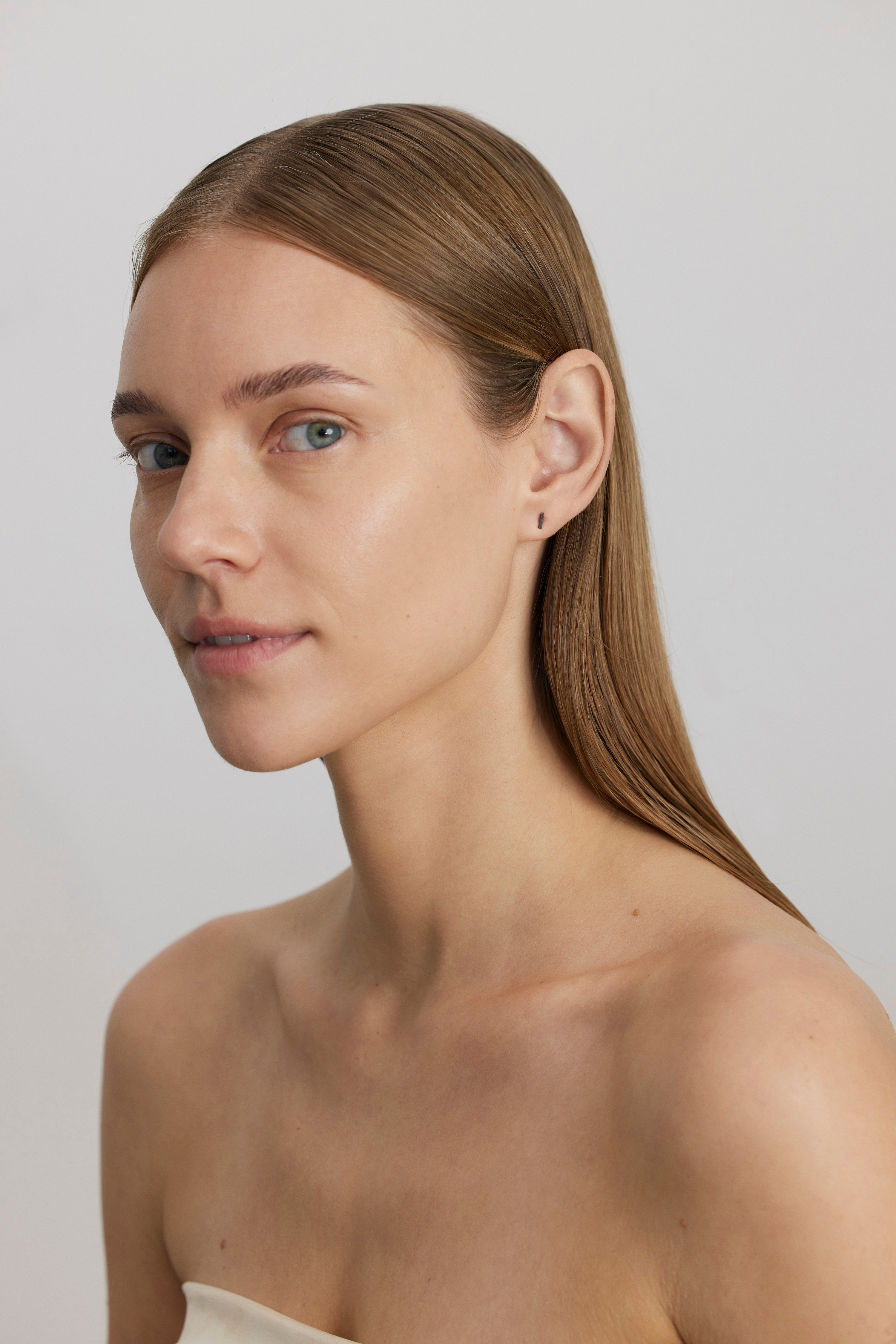 FORM AUSKARAS SU SIDABRO JUOSTELE, 6 MM