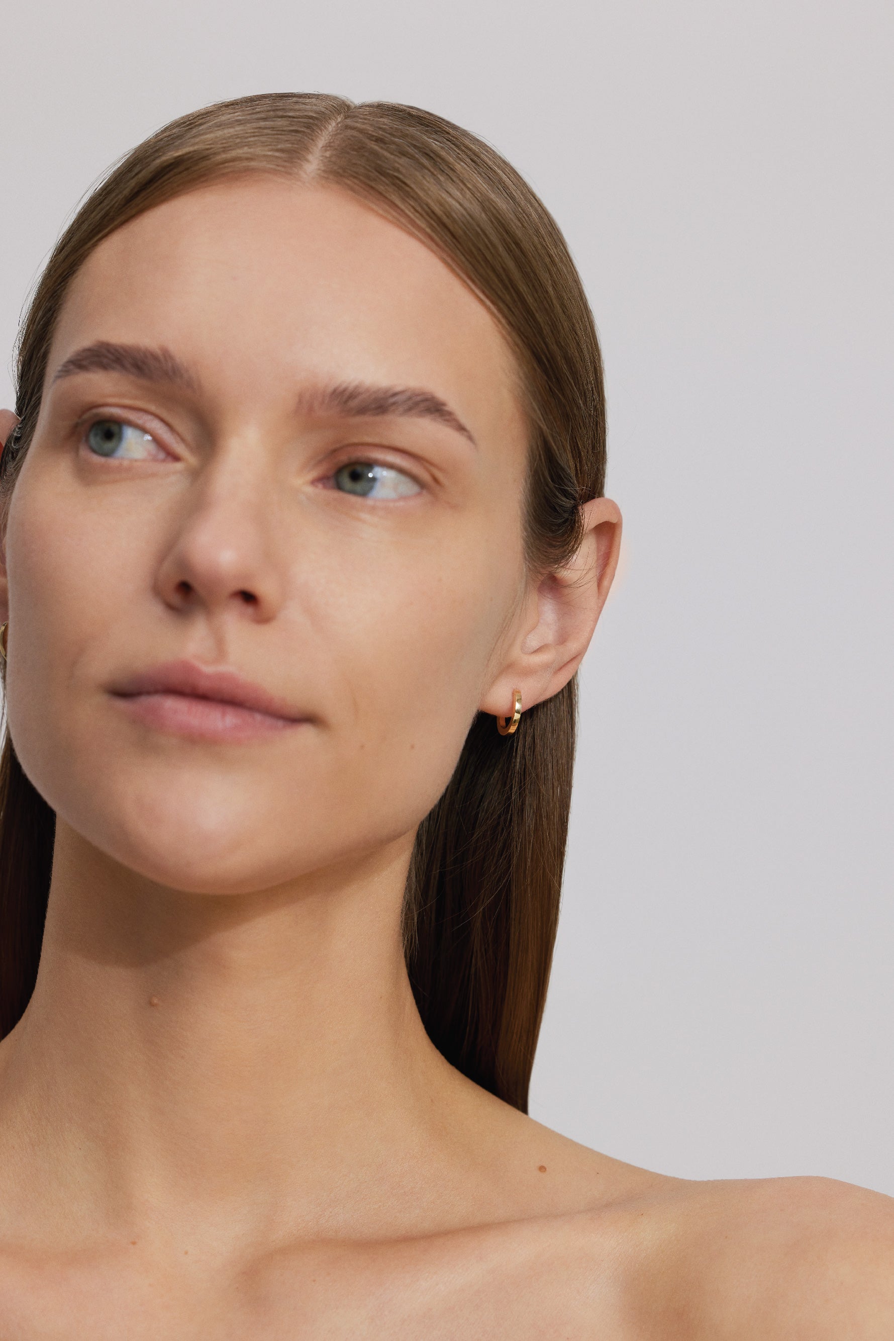 FORM DIDESNIS AUKSINIS ŽIEDINIS AUSKARAS