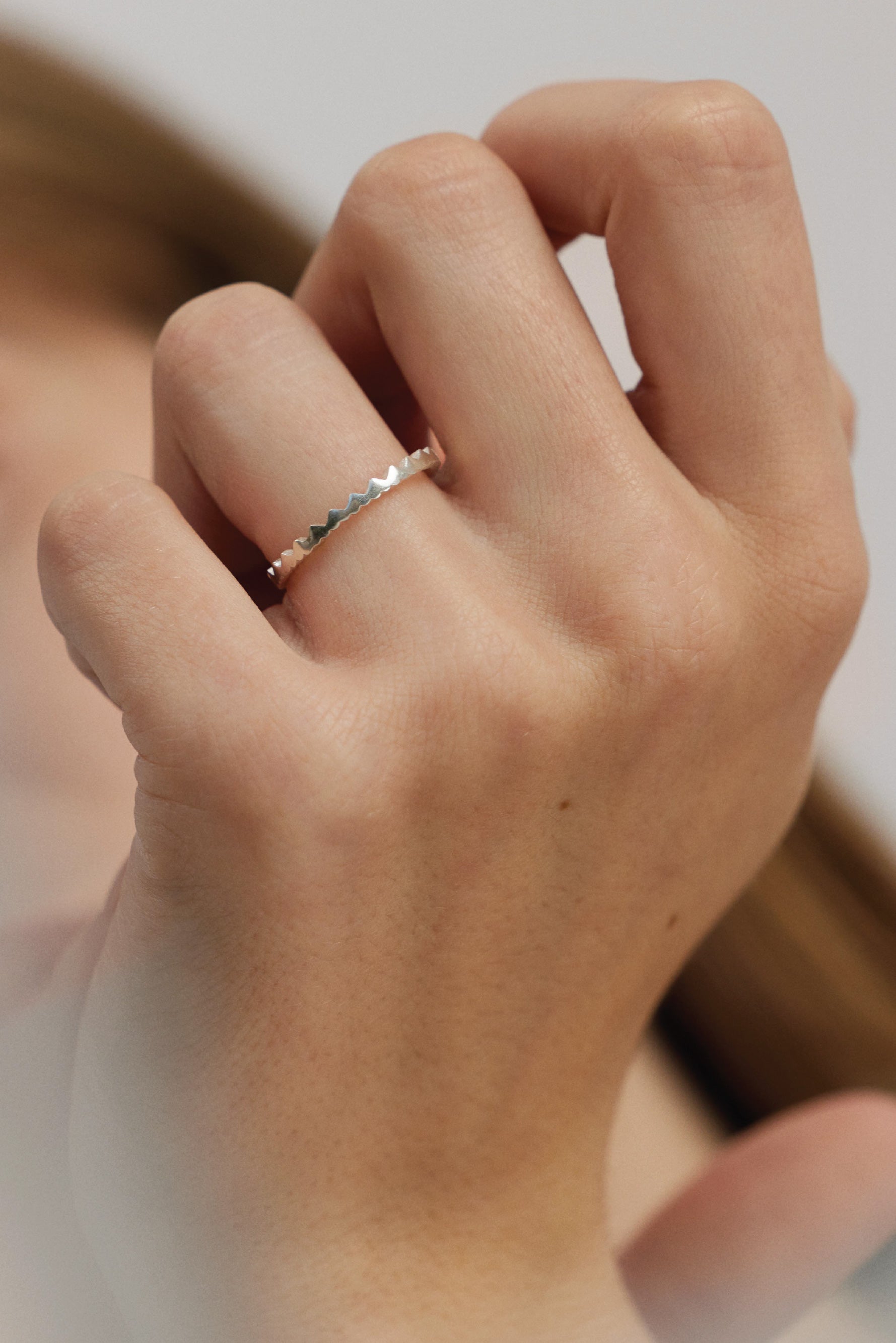 AMOUR ŠIRDELIŲ ŽIEDAS