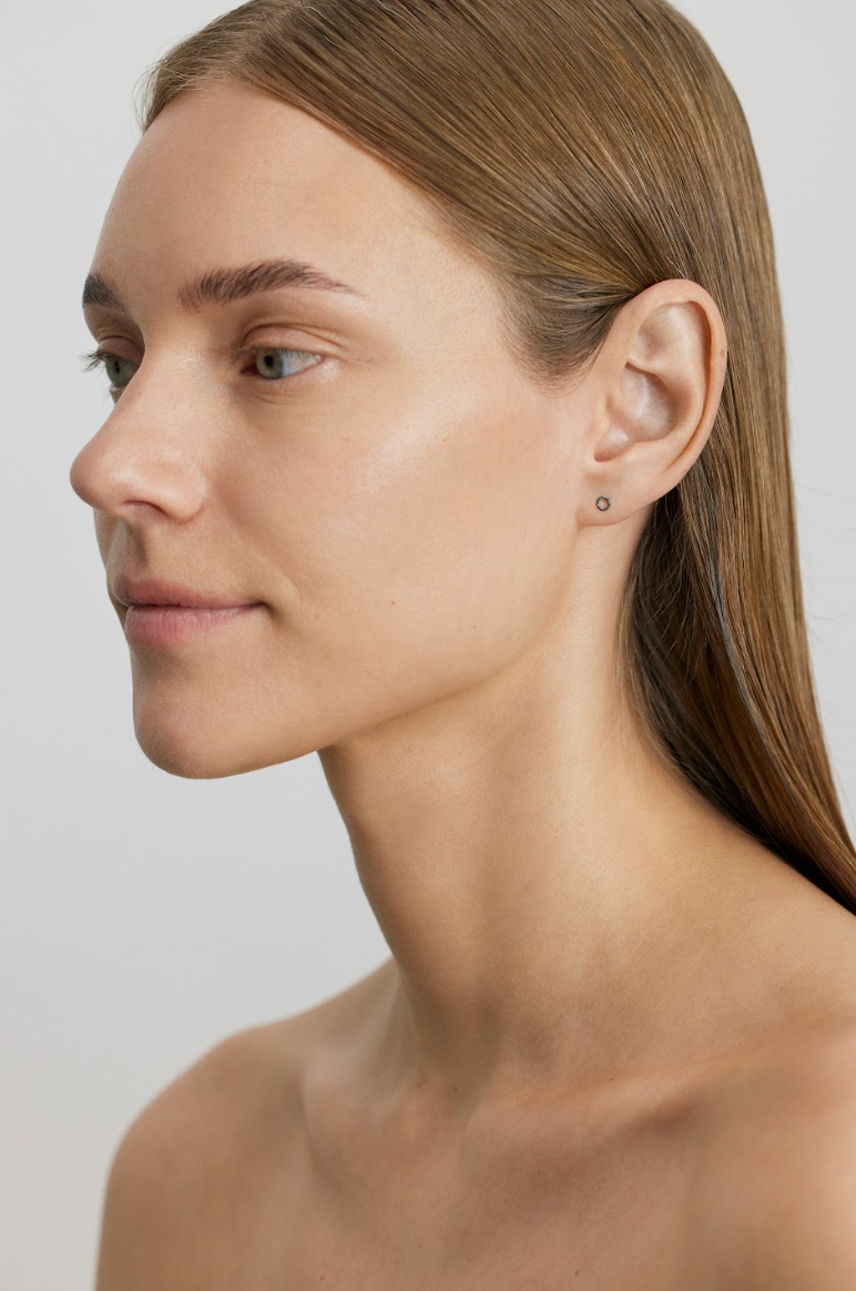 FORM MAŽESNIS ABSTRAKTUS ŽIEDO AUSKARAS, 4 MM