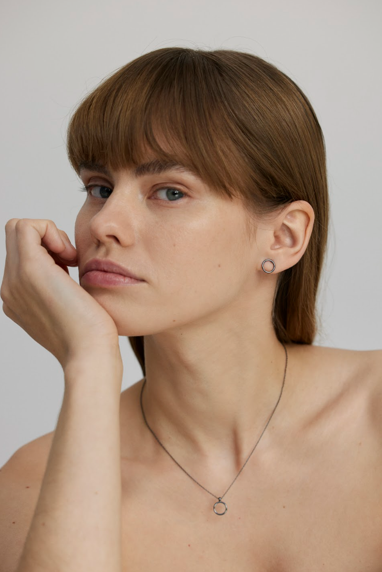 FORM KLASIKINIS ABSTRAKTUS ŽIEDO AUSKARAS, 10 MM