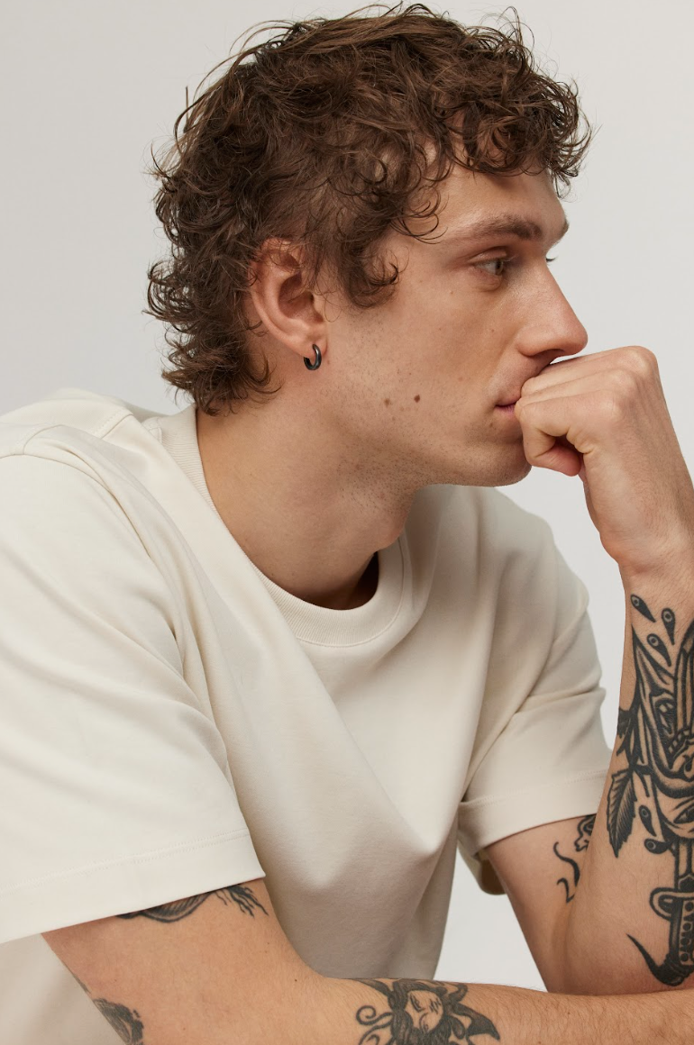 FORM DIDESNIS ŽIEDINIS AUSKARAS