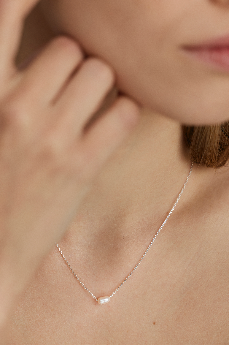 PEARL DIVER SIDABRINĖ GRANDINĖLĖ SU PERLU