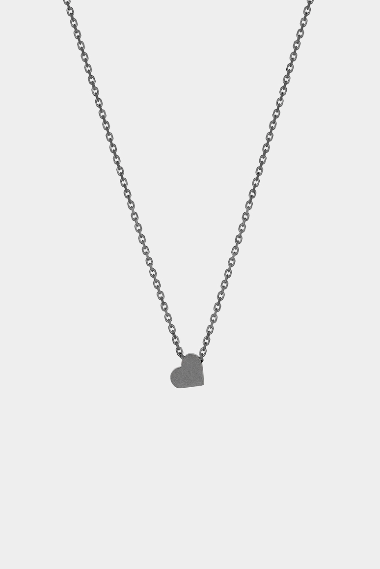 AMOUR SIDABRINĖ GRANDINĖLĖ SU MAŽESNE ŠIRDELE