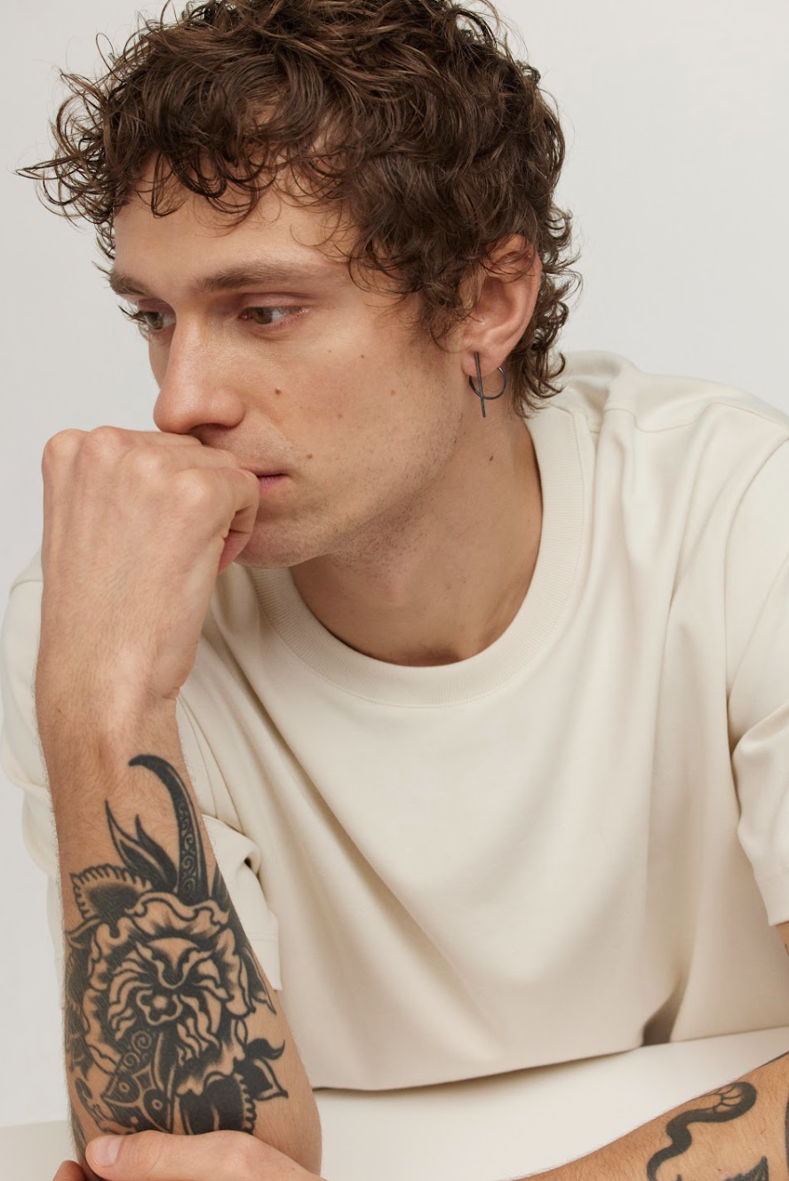 FORM ABSTRAKTUS ŽIEDO IR JUOSTELĖS AUSKARAS