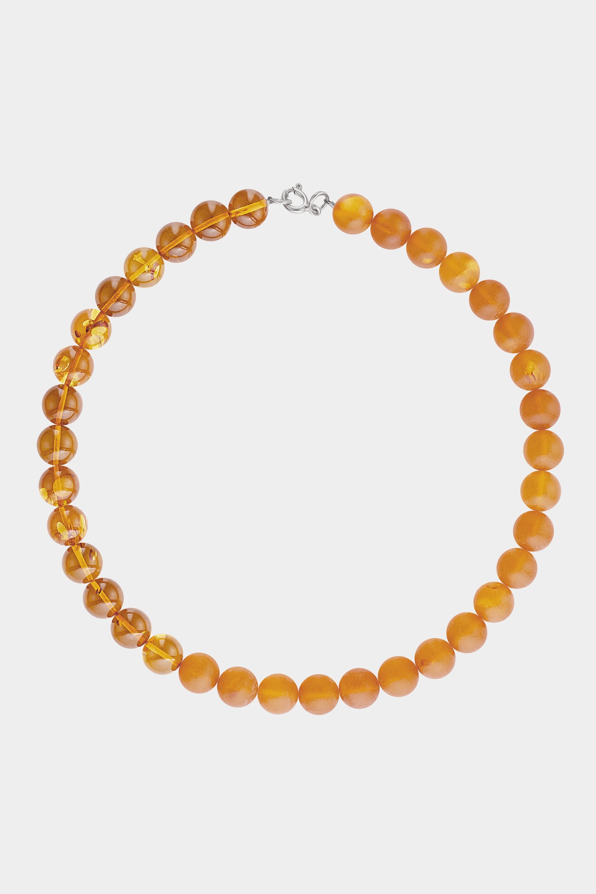 AMBRE DIDELIŲ SKAIDRIŲ IR MATINIŲ GINTARŲ VĖRINYS