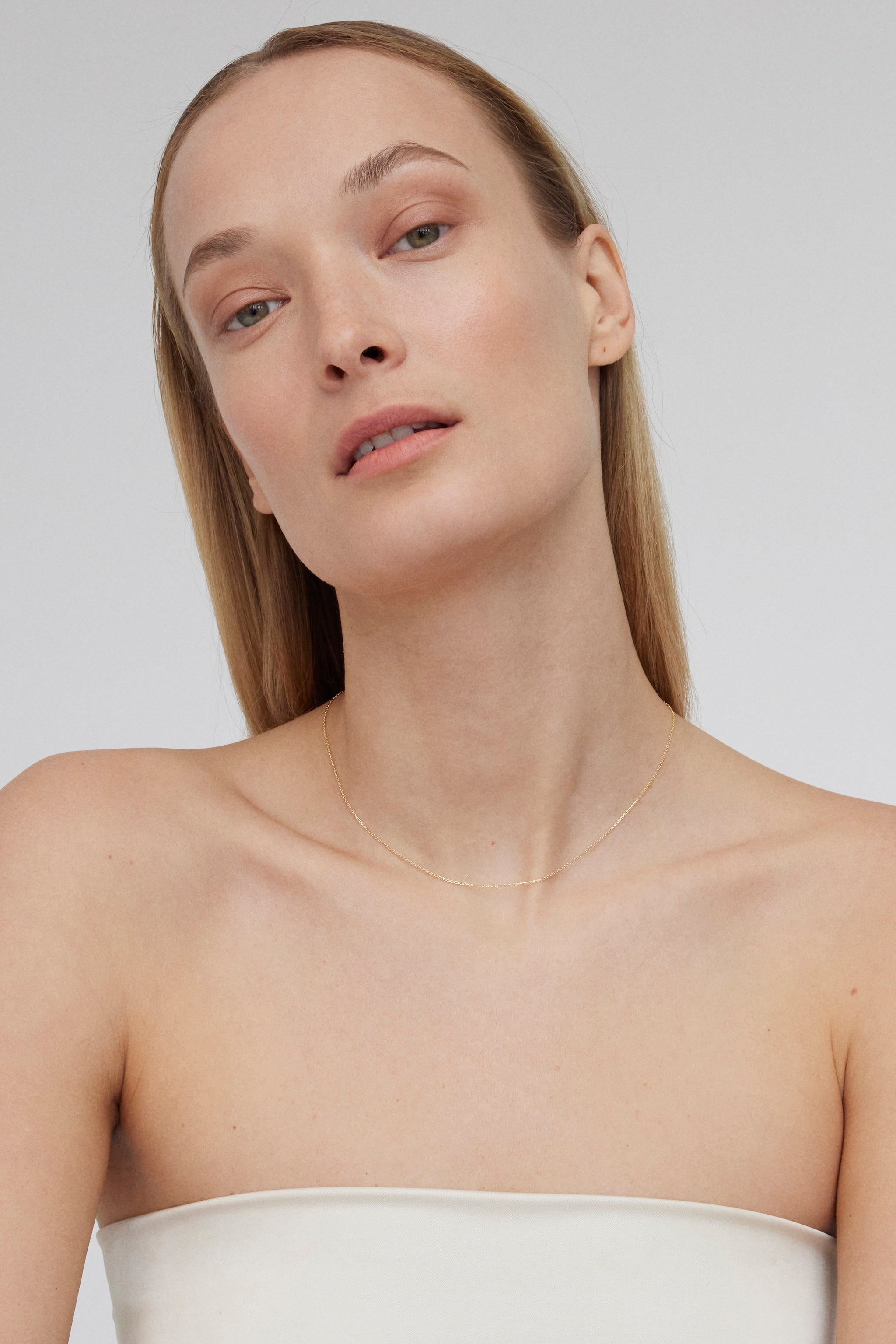 FORM AUKSINĖ GRANDINĖLĖ
