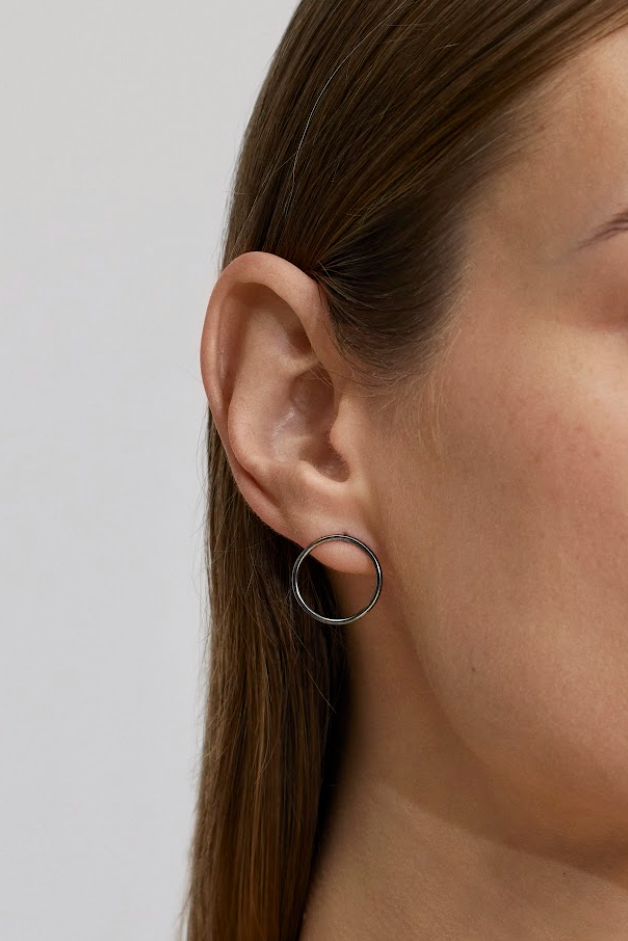 FORM DIDESNIS ABSTRAKTUS ŽIEDO AUSKARAS, 15 MM